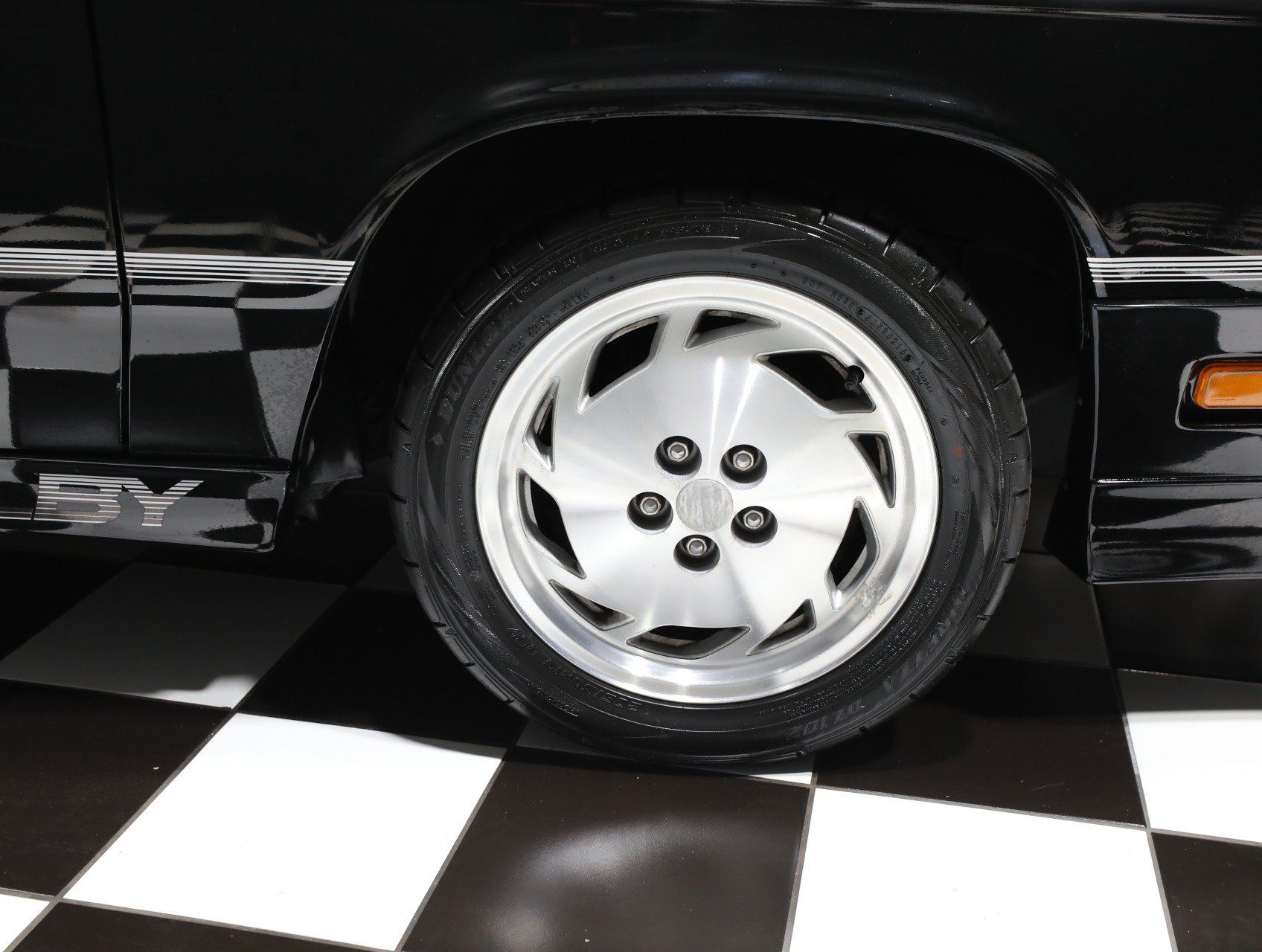 Used 1987 Dodge Charger Shelby FWD image 38