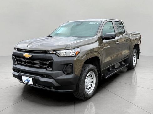 Certified 2024 Chevrolet Colorado W/T w/ Advanced Trailering Package image 7