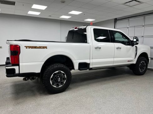 Used 2024 Ford F350 Platinum w/ Tremor Off-Road Package AWD/4WD image 11