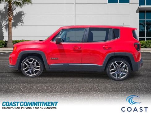 Used 2021 Jeep Renegade Sport FWD image 3