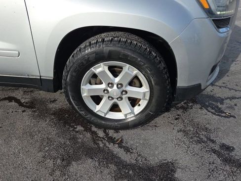 Used 2016 GMC Acadia SLE image 4