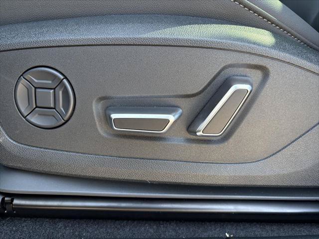New 2026 Audi Q3 quattro 2.0T AWD/4WD image 11