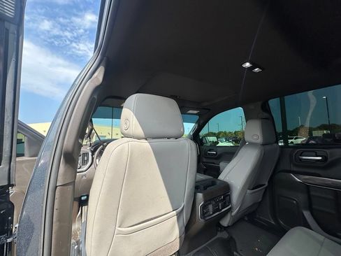 Used 2021 Chevrolet Silverado 1500 LTZ w/ LTZ Premium Package RWD image 11