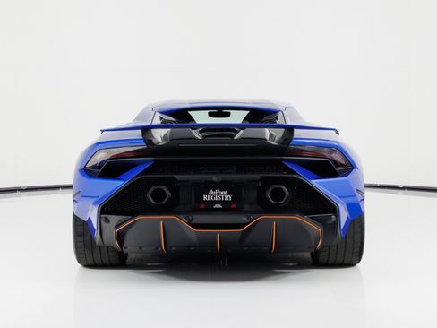 Used 2023 Lamborghini Huracan Tecnica RWD image 5