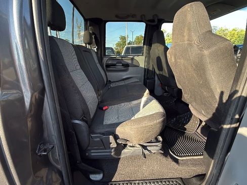 Used 2004 Ford F250 XLT image 15