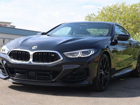 Used 2023 BMW M850i xDrive Coupe image 5