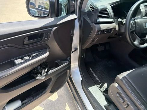 Used 2024 Honda Odyssey EX-L image 10