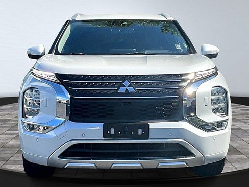 Used 2023 Mitsubishi Outlander SEL AWD/4WD image 11