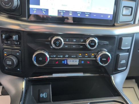 Used 2023 Ford F150 Lariat AWD/4WD image 27