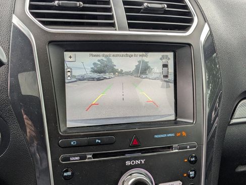 Used 2018 Ford Explorer Sport w/ Equipment Group 401A image 16