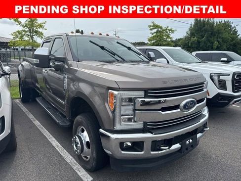 Used 2019 Ford F350 Lariat w/ Lariat Ultimate Package AWD/4WD image 2