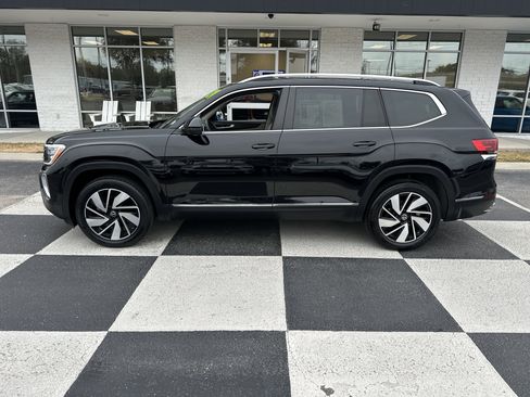 Used 2024 Volkswagen Atlas SEL image 1