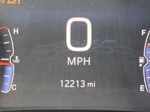 Used 2025 Jeep Compass Limited image 40