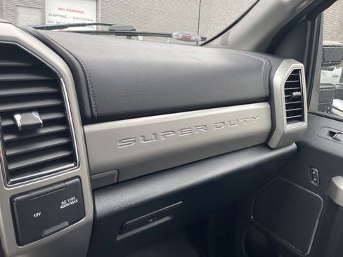 Used 2018 Ford F350 Lariat w/ Lariat Ultimate Package image 45