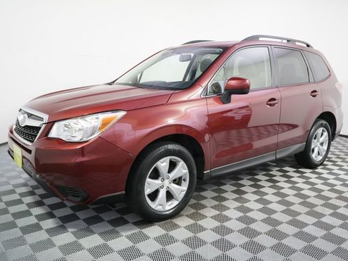 Used 2015 Subaru Forester 2.5i Premium w/ All-Weather Package AWD/4WD image 2