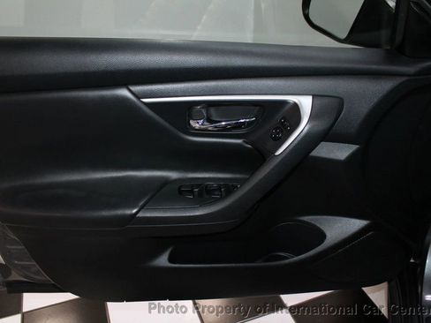 Used 2016 Nissan Altima 2.5 S w/ Power Driver Seat Package image 10