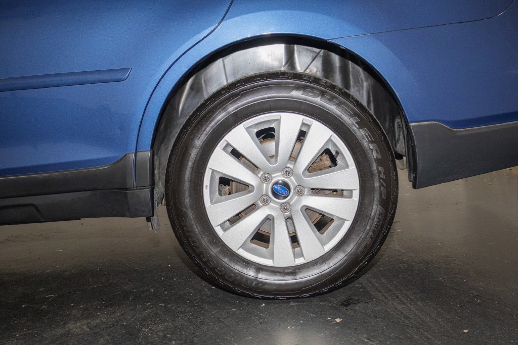 Used 2019 Subaru Outback 2.5i AWD/4WD image 8