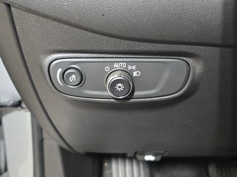 Used 2024 Chevrolet Equinox LS w/ Driver Confidence II Package AWD/4WD image 26