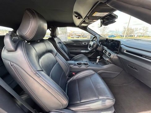 Used 2025 Ford Mustang Premium RWD image 12