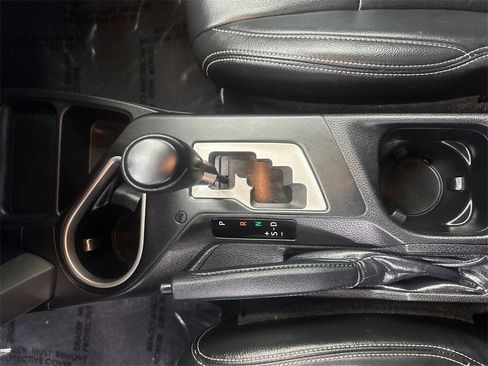 Used 2017 Toyota RAV4 XLE image 31