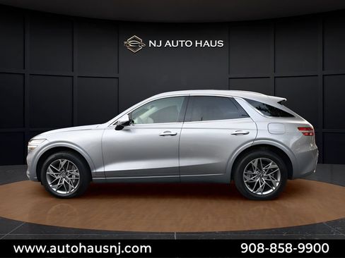 Used 2025 Genesis GV70 2.5T AWD/4WD image 11