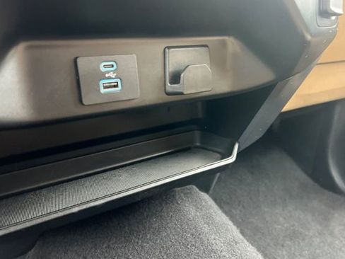 Used 2023 Ford F150 XLT image 36