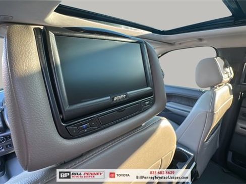 Used 2018 Ford Expedition Limited w/ Equipment Group 301A image 21