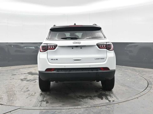 Used 2025 Jeep Compass Limited AWD/4WD image 11