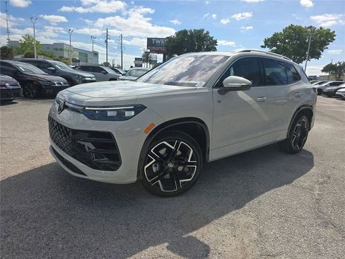 New 2026 Volkswagen Tiguan SEL R-Line image 30