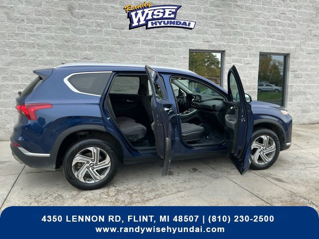 Used 2022 Hyundai Santa Fe SEL w/ Convenience Package AWD/4WD image 6
