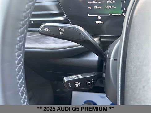 Certified 2025 Audi Q5 Premium w/ Convenience Package AWD/4WD image 27