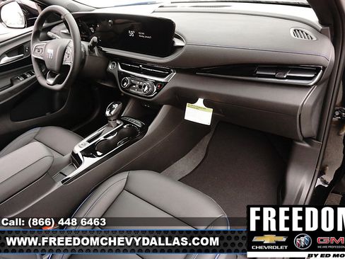 New 2026 Buick Envista Sport Touring image 12