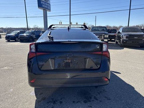Used 2022 Toyota Prius XLE AWD-e image 6