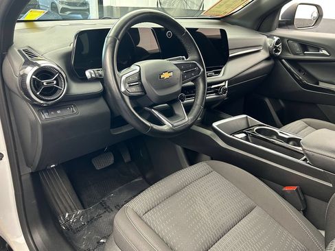 Used 2025 Chevrolet Equinox LT FWD image 81