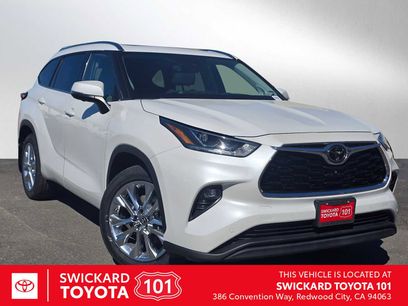 Used 2023 Toyota Highlander Limited