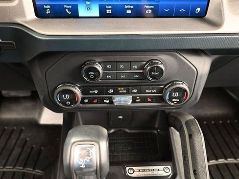 Certified 2024 Ford Bronco Outer Banks AWD/4WD image 13