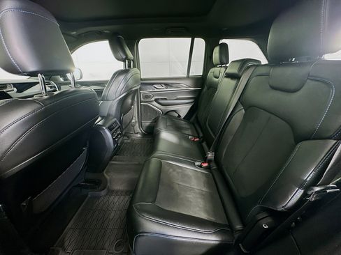 Used 2022 Jeep Grand Cherokee Trailhawk image 28