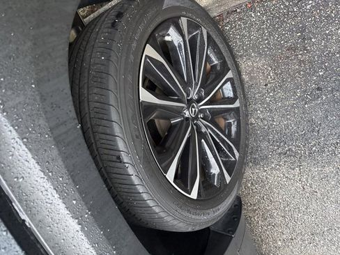 Used 2023 MAZDA CX-50 AWD 2.5 S w/ Premium Plus Pkg image 5