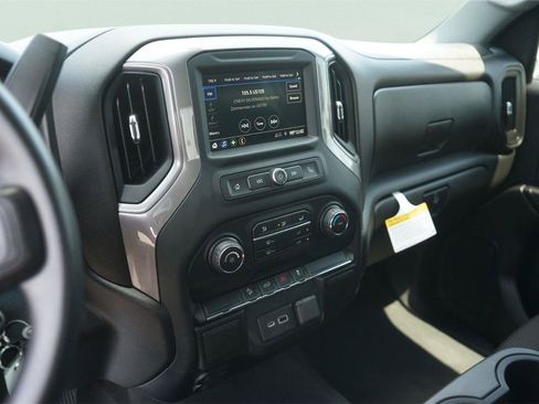 Used 2021 Chevrolet Silverado 1500 Custom Trail Boss w/ LPO, Dark Essentials Package AWD/4WD image 26