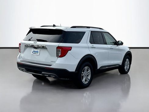 Used 2023 Ford Explorer XLT w/ Equipment Group 202A AWD/4WD image 7