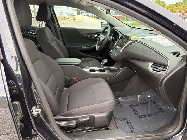 Used 2023 Chevrolet Malibu LT FWD image 13