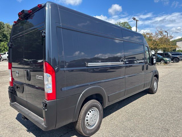 New 2026 RAM ProMaster 2500 w/ Convenience Group FWD image 6