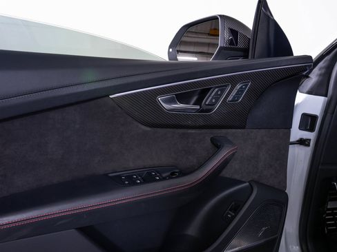 Used 2021 Audi RS Q8 image 16