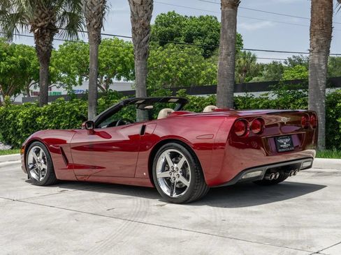 Used 2007 Chevrolet Corvette Convertible w/ Performance Package RWD image 5