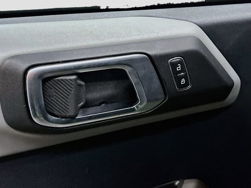 Used 2023 Ford Bronco Badlands AWD/4WD image 17