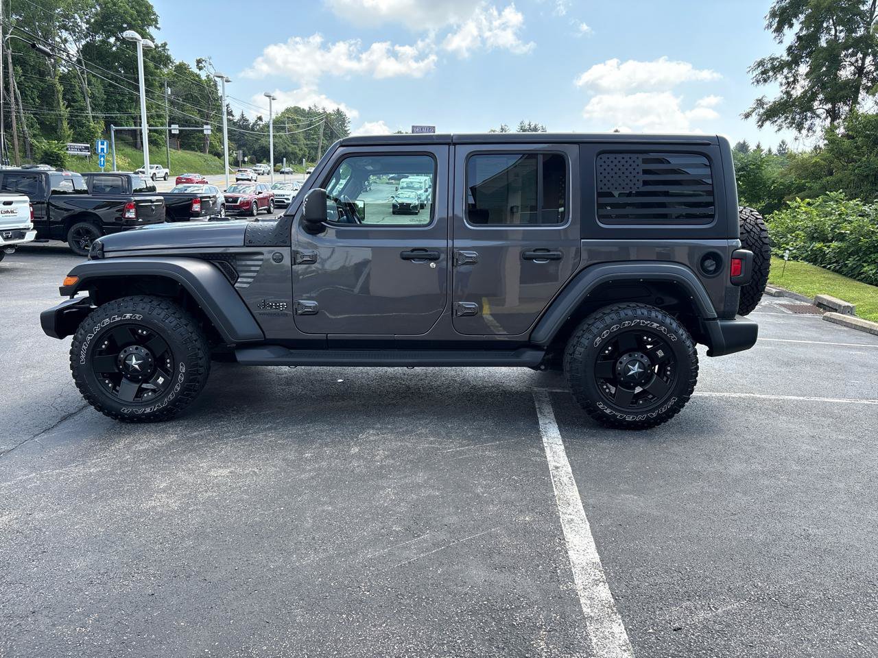 Used 2022 Jeep Wrangler Unlimited Sport AWD/4WD image 8