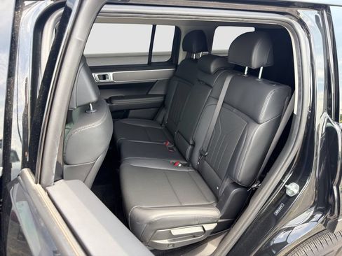 Used 2024 Hyundai Santa Fe SEL FWD image 13