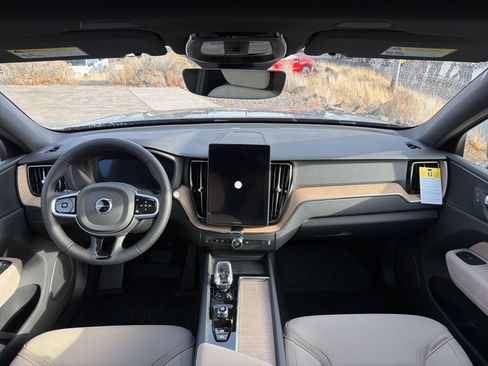 New 2026 Volvo XC60 B5 Plus w/ Protection Package Premier image 9