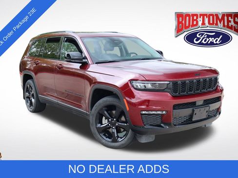 Used 2023 Jeep Grand Cherokee L Limited w/ Black Appearance Package AWD/4WD image 1