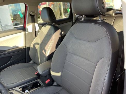 Used 2022 Volkswagen Taos SE image 10